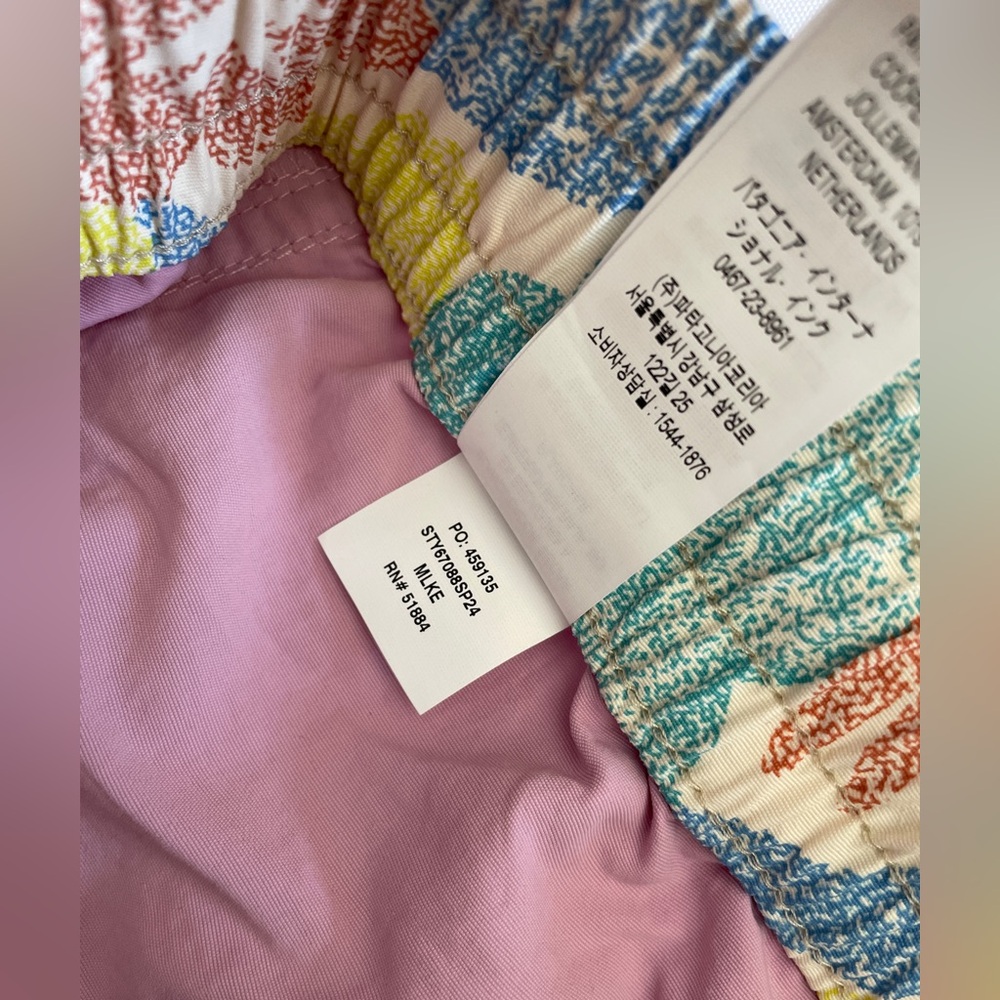 $55 Patagonia Costa Rica Baggies 3" Shorts Kids' Size XL / 14 Milkweed Mauve - Picture 8 of 10